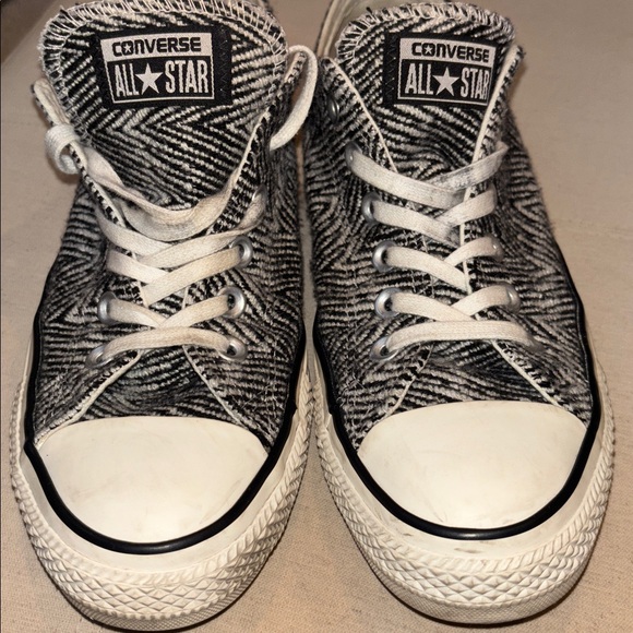 Converse Allâď¸Star Zebra Print Sneakers Low, Size 8 - Picture 2 of 16